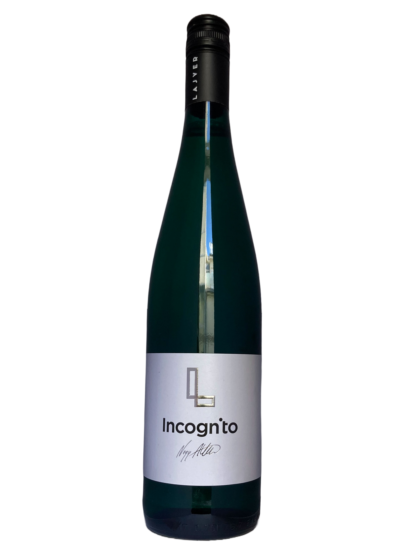 Kekfrankos / Blaufrankisch hvidvin kaldet "Incognito" fra Lajver vinfarm fra Szekszard vin-regionen i Pannon regionen  i Ungarn